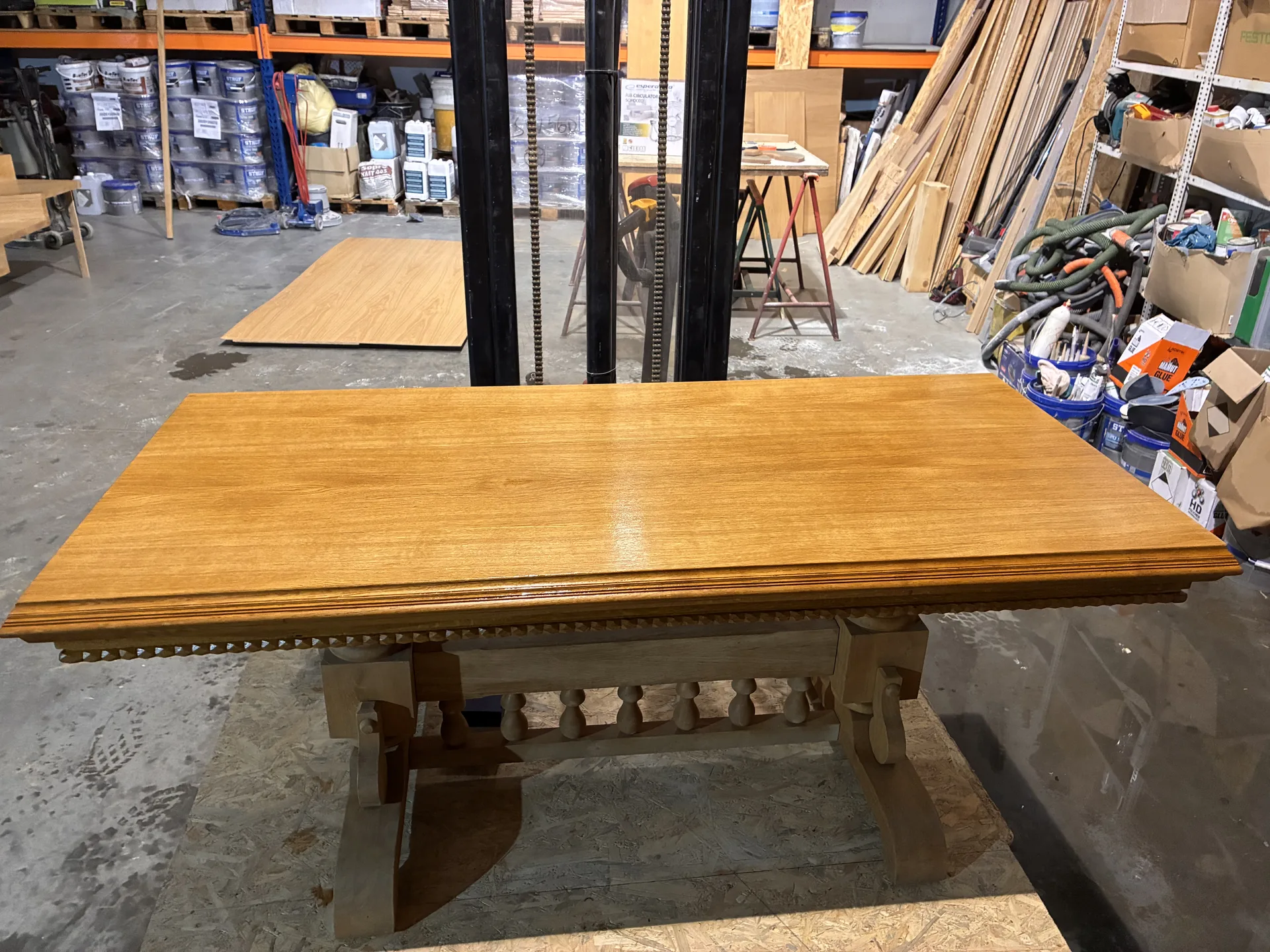 Blat drewniany po czyszczeniu laserowym