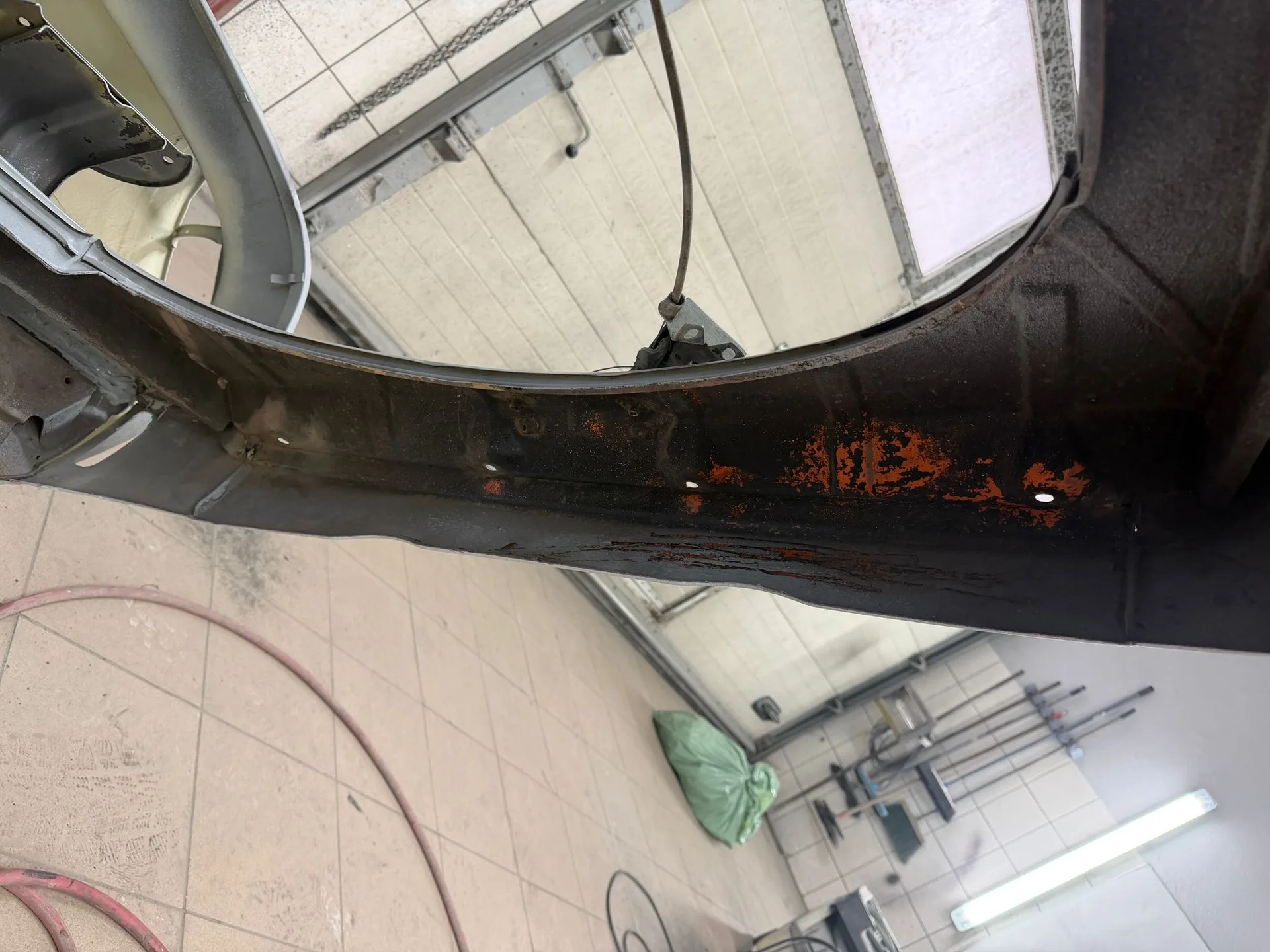 Powierzchnia blachy po czyszczeniu laserowym