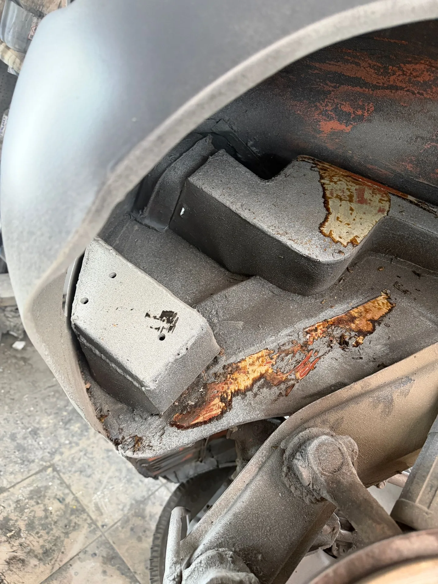 Rdza usuwana laserem z karoserii Karmann Ghia