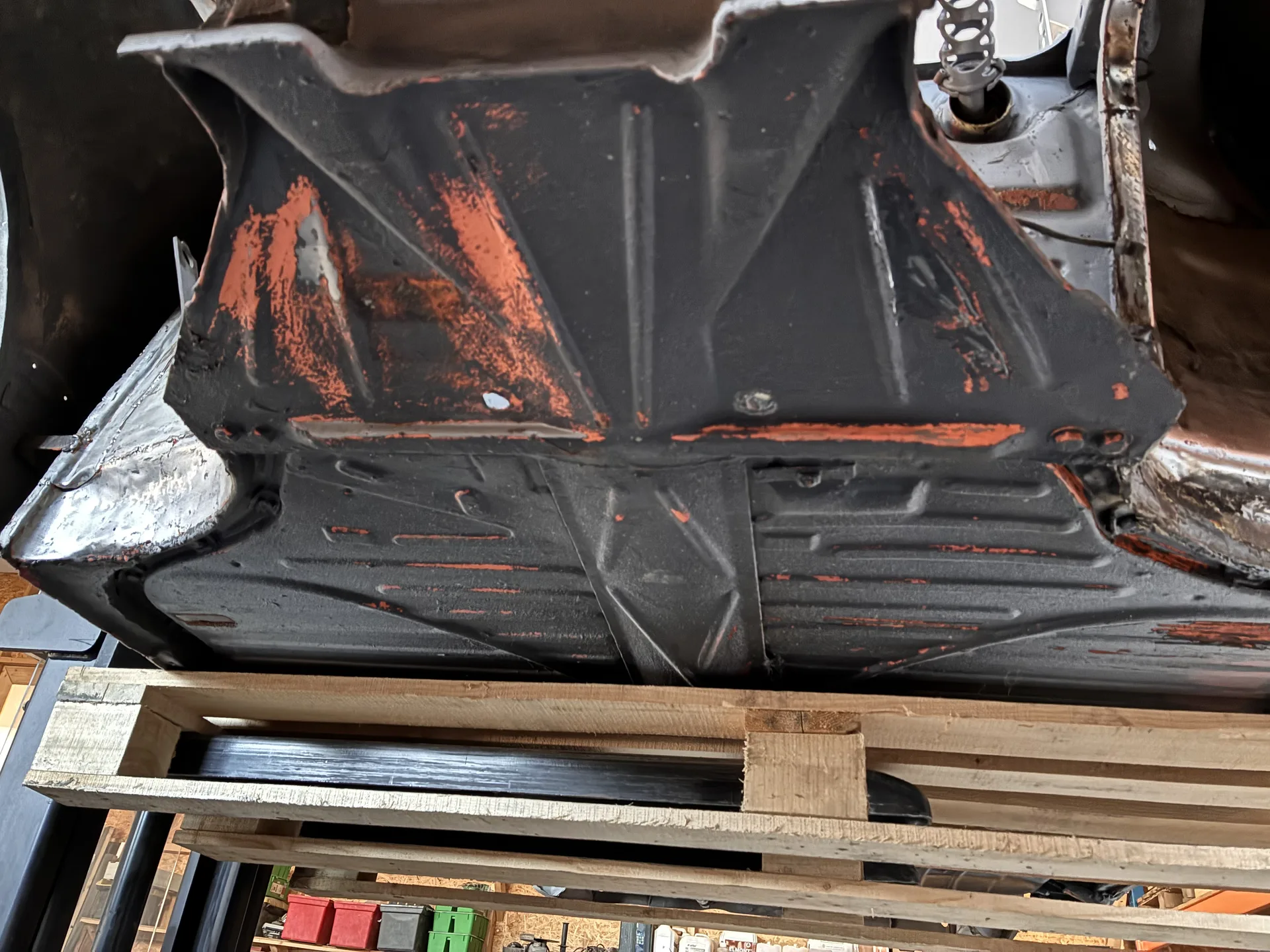 Detal czyszczenia laserowego nadwozia