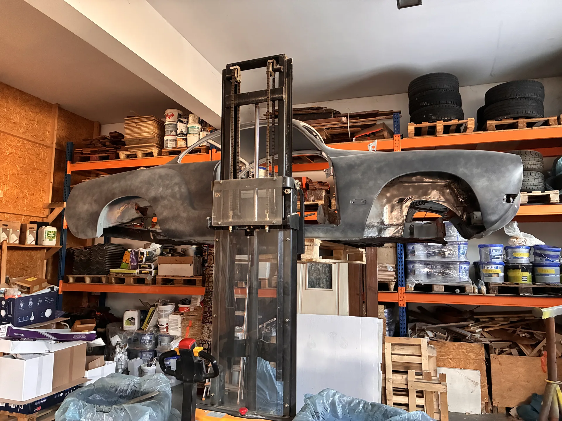 Czyszczenie laserowe dolnych partii karoserii