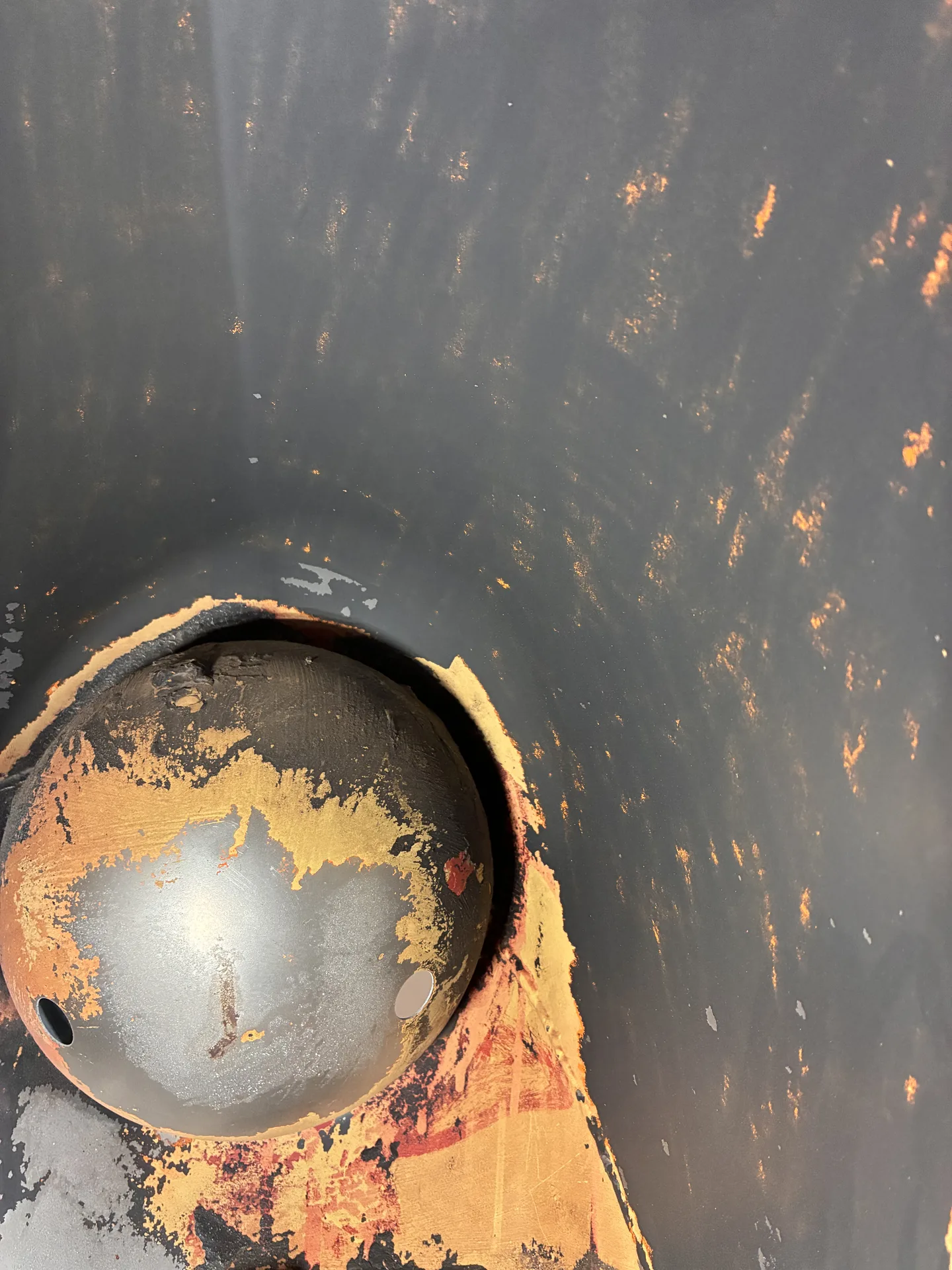 Efekt końcowy czyszczenia laserowego karoserii