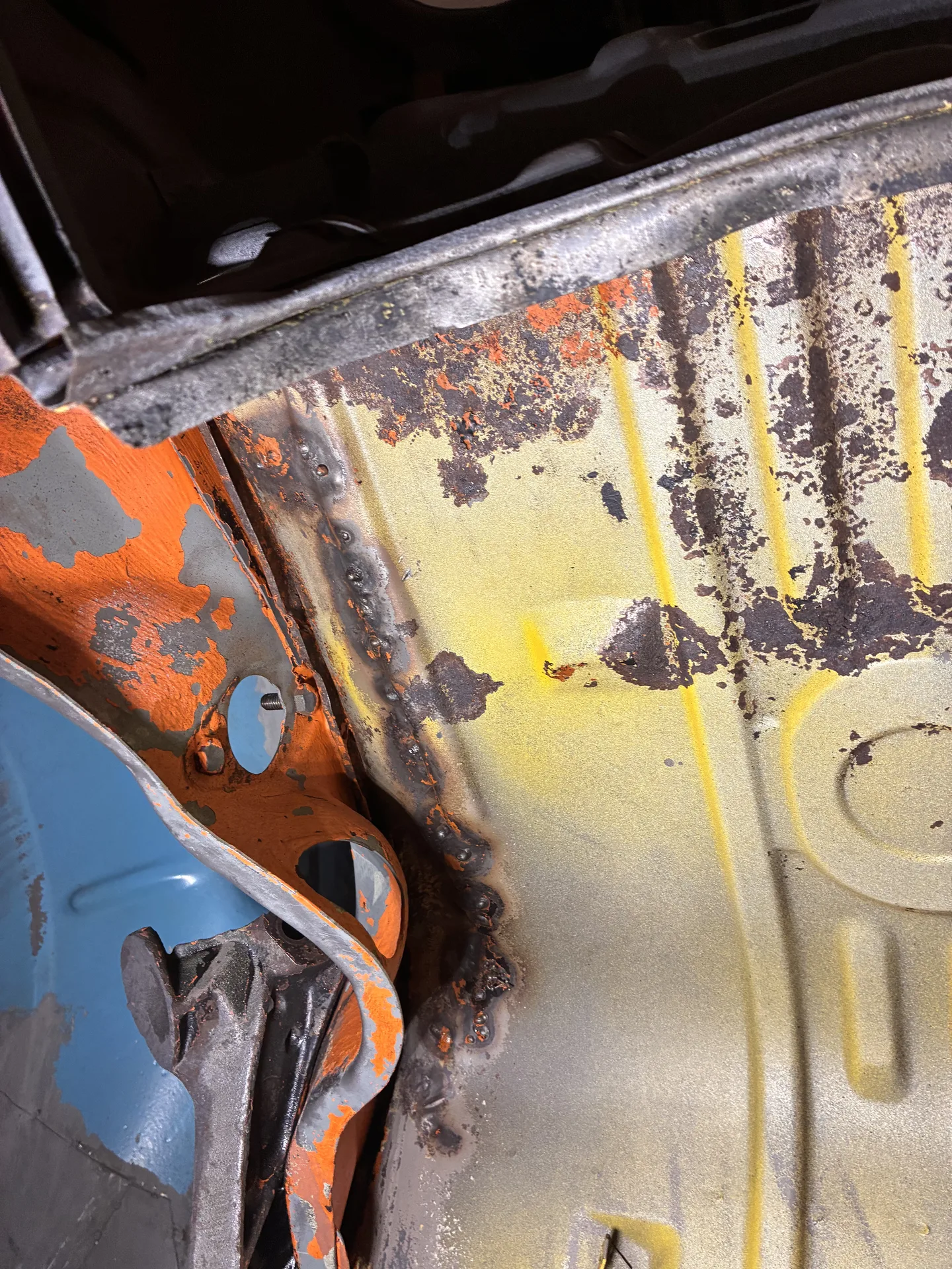 Detal tylnej części nadwozia po renowacji