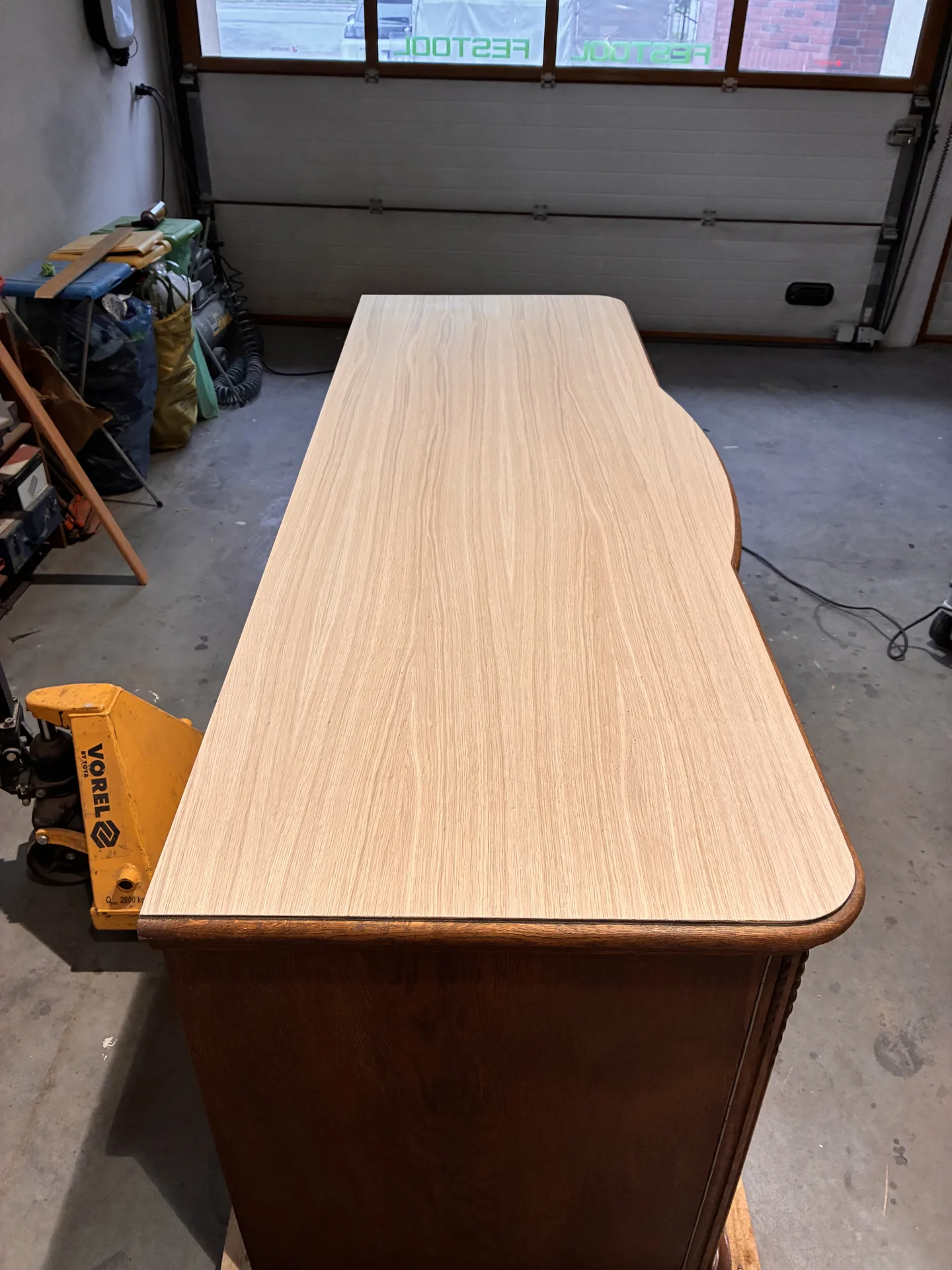 Ornament kredensu oczyszczony laserem