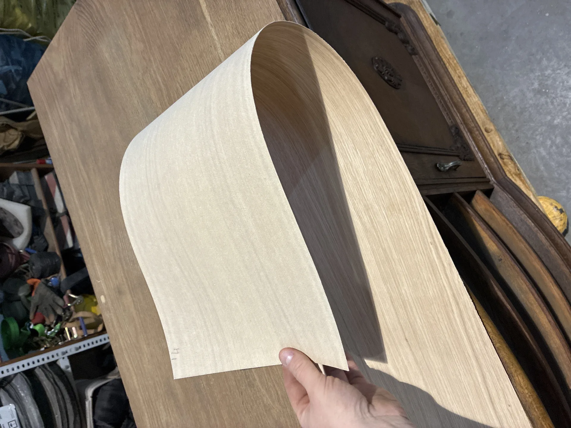 Kredens antyczny duży — efekt końcowy renowacji