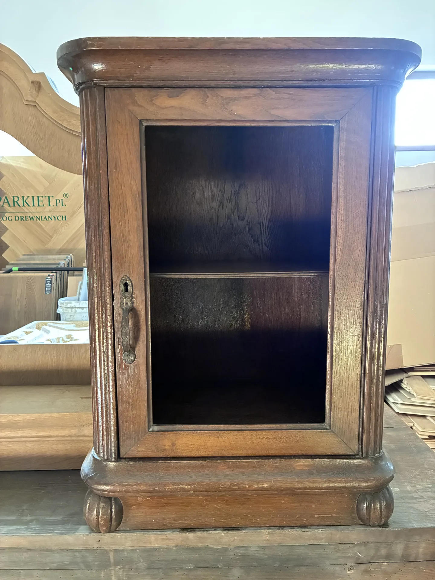 Nadstawka z lustrem po renowacji