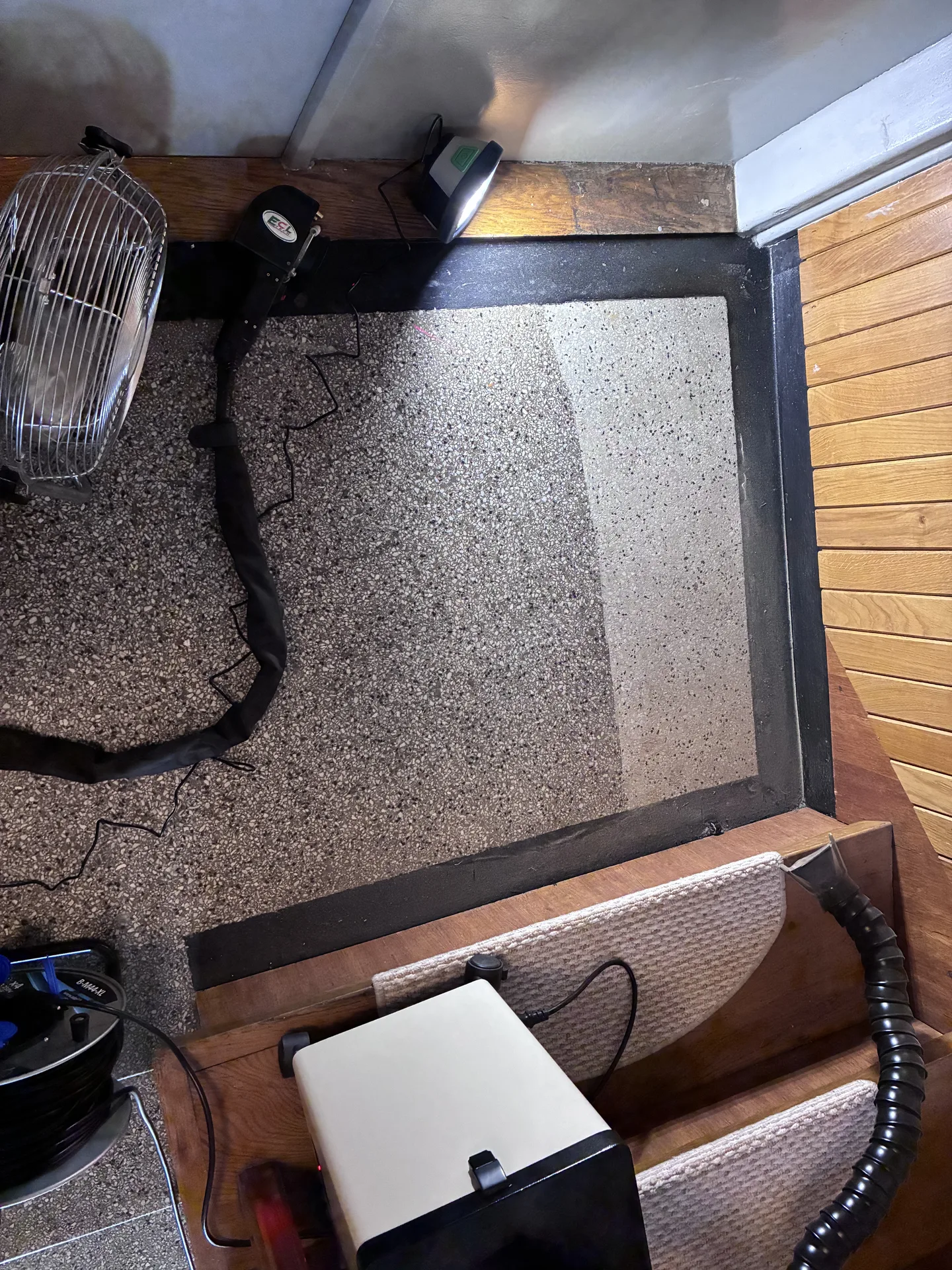 Schody z lastryko po czyszczeniu laserowym